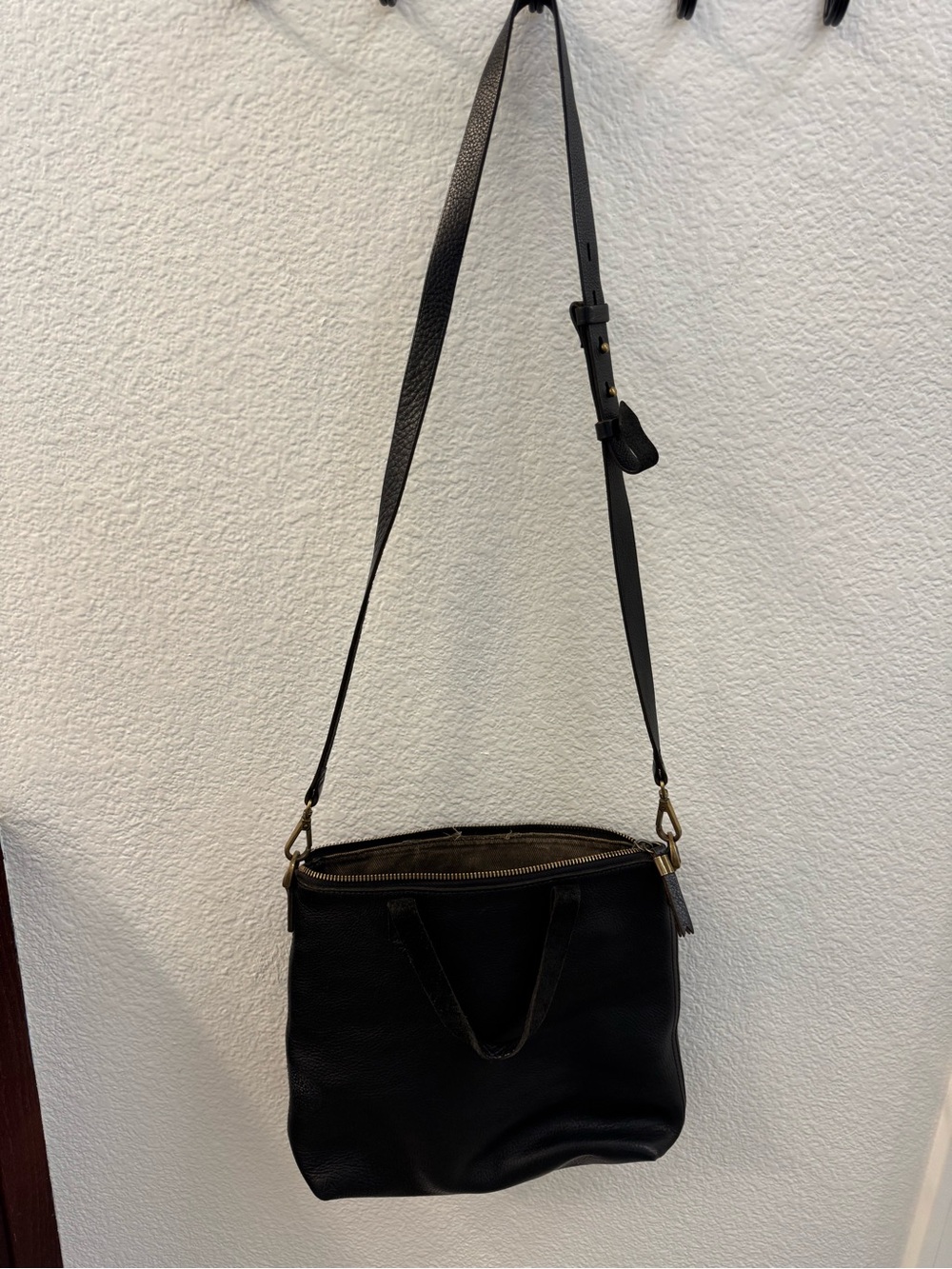 Madewell Black Leather zip top transport Crossbody Bag with Adjustable Strap